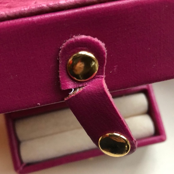 Charlie Lapson Heart Shaped pink Jewelry Box. - Picture 4 of 7